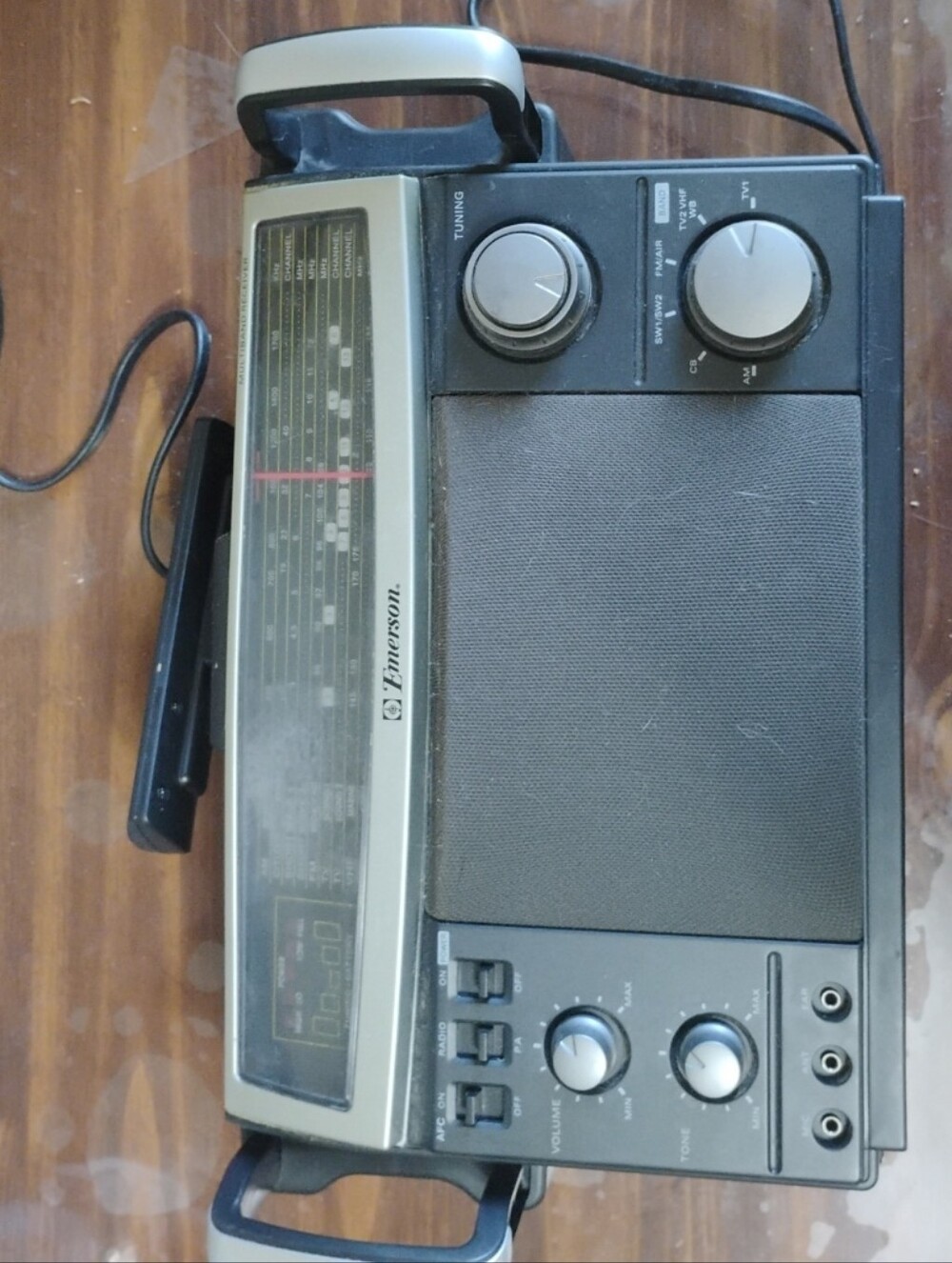 vintage Emerson MBR-1 Multi-Band Portable Radio